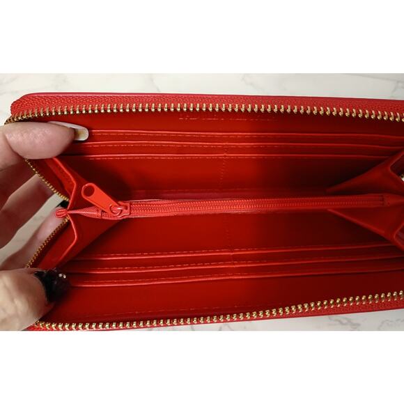 BADGLEY MISCHKA Red Vegan Leather Wallet with Gold Studs - NEW - Picture 3 of 4